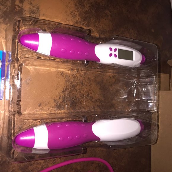 Electronic Counting Jump Rope - New in Box - - Picture 3 of 10